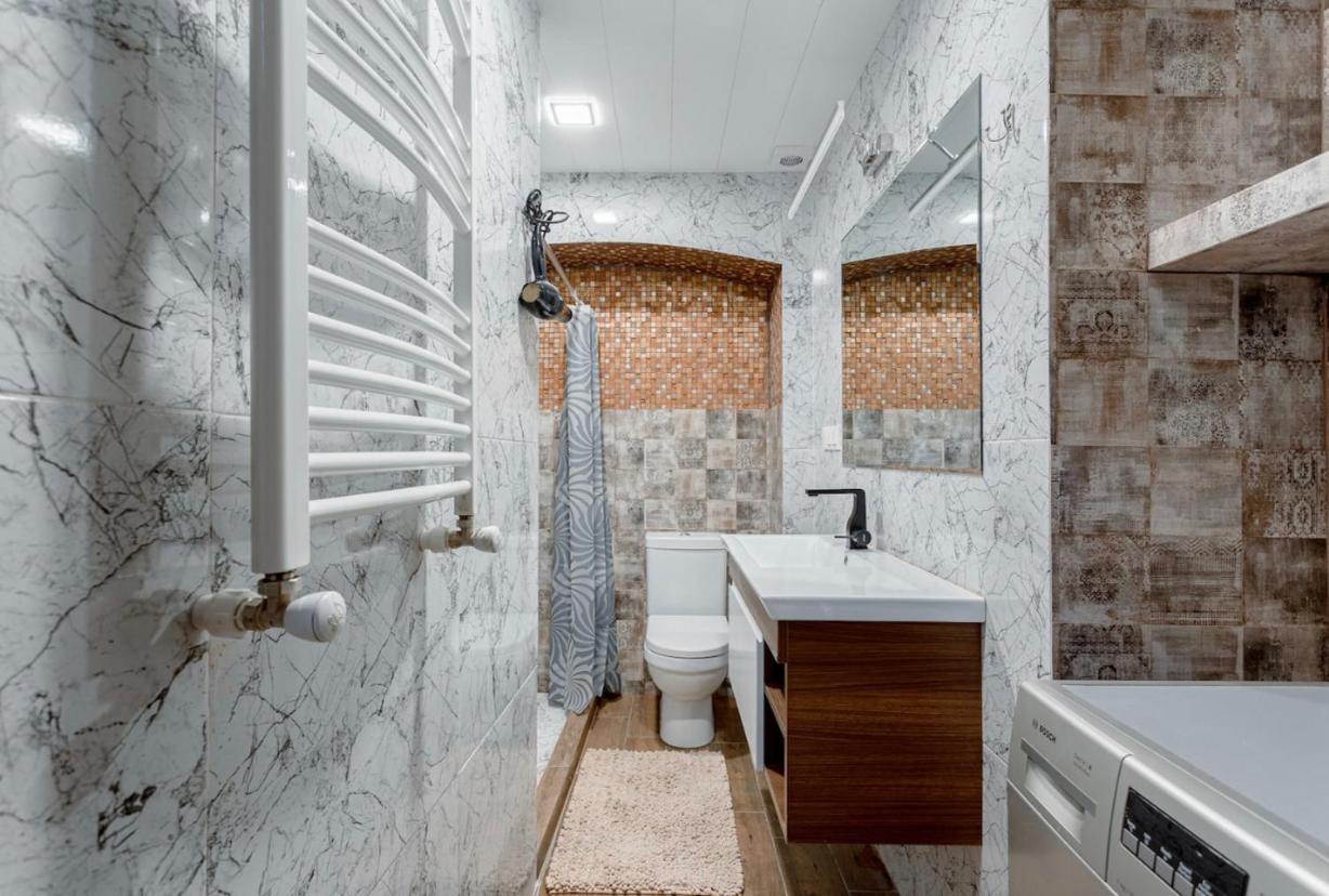 Lovely Dulcet Loft In Center Of Rustaveli ティビリシ エクステリア 写真