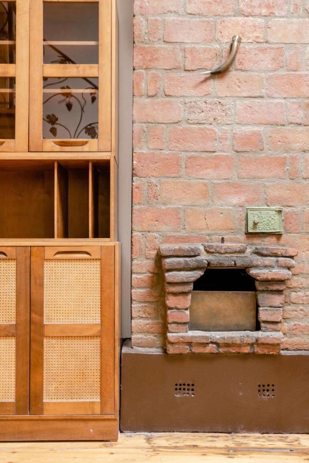 Lovely Dulcet Loft In Center Of Rustaveli ティビリシ エクステリア 写真